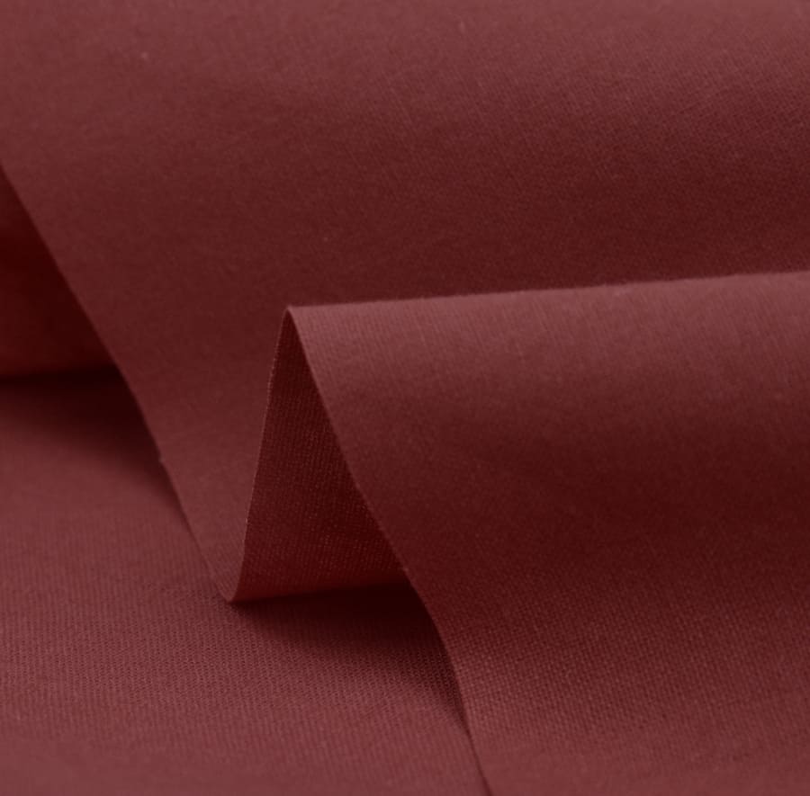 100% Cotton Fabric - 60 Inch 150cm Wide - Plain Cotton Fabric by The Metre - Ideal for Quilting, Sewing, Dressmaking, Curtain Linings, Totes, Bedding, Pillowcases - Maroon